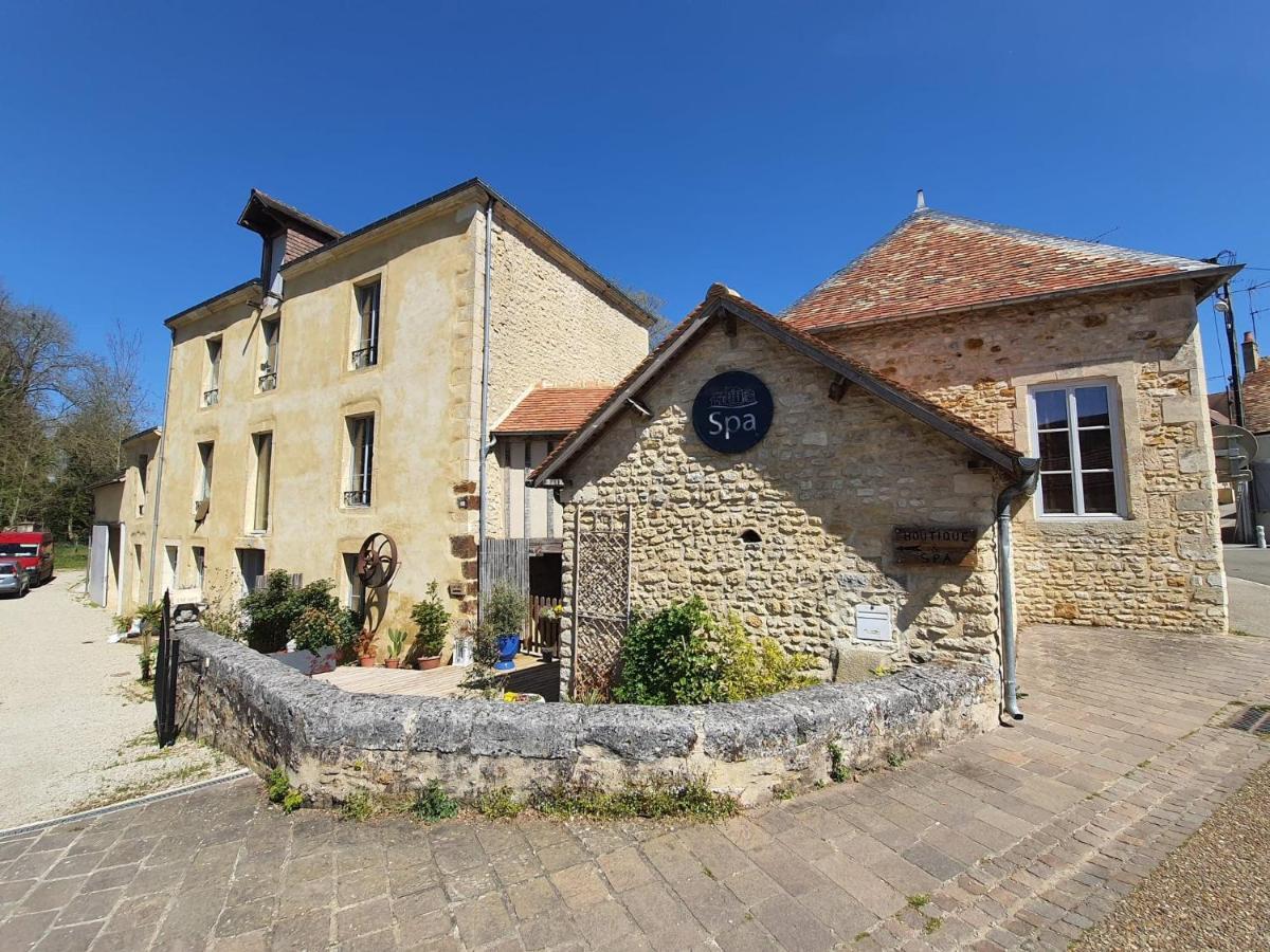 Gite Du Moulin De Barutel: Cozy Couple's Retreat with Spa Mamers Exterior photo