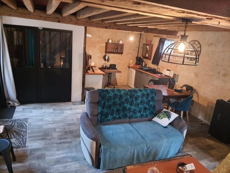 Gite Du Moulin De Barutel: Cozy Couple's Retreat with Spa Mamers Exterior photo