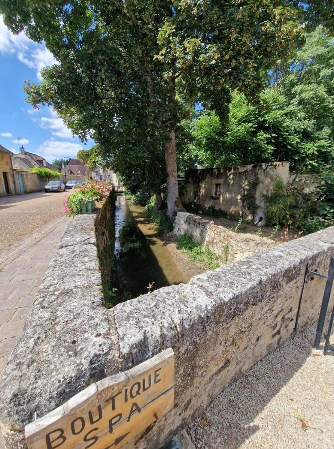 Gite Du Moulin De Barutel: Cozy Couple's Retreat with Spa Mamers Exterior photo