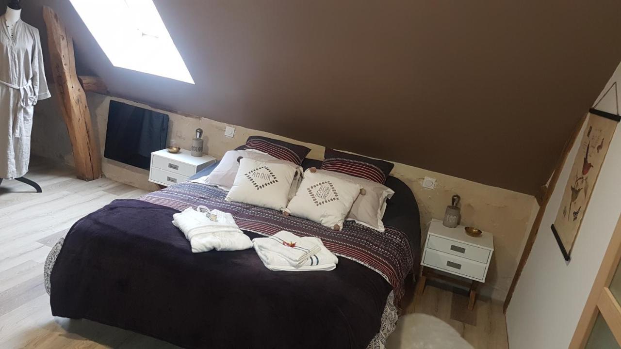 Gite Du Moulin De Barutel: Cozy Couple's Retreat with Spa Mamers Exterior photo